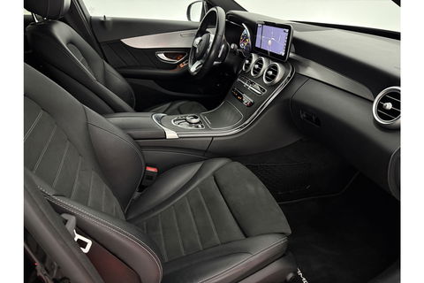 Mercedes-Benz C-Klasse AMG Camera Trekhaak LED Virtual Cruise Clima Navi PDC 18''LMV