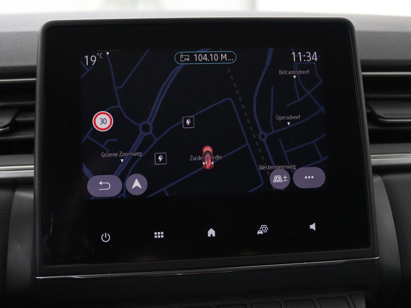 Renault Captur 1.6 E-Tech Plug-in Hybrid 160 Intens | Adaptive cruise | Stuurverwarming | Carplay | Full LED | Keyless | Navigatie | Parkeerhulp