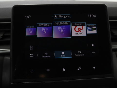 Renault Captur 1.6 E-Tech Plug-in Hybrid 160 Intens | Adaptive cruise | Stuurverwarming | Carplay | Full LED | Keyless | Navigatie | Parkeerhulp