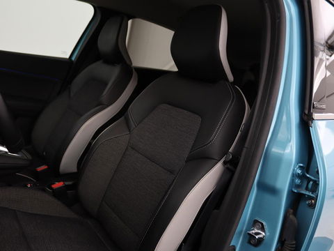 Renault Captur 1.6 E-Tech Plug-in Hybrid 160 Intens | Adaptive cruise | Stuurverwarming | Carplay | Full LED | Keyless | Navigatie | Parkeerhulp