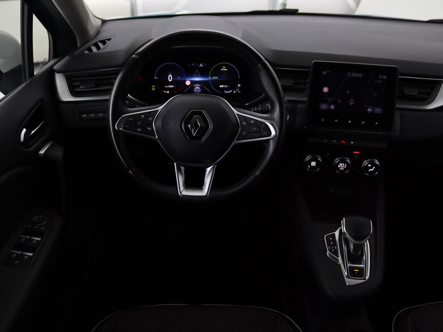 Renault Captur 1.6 E-Tech Plug-in Hybrid 160 Intens | Adaptive cruise | Stuurverwarming | Carplay | Full LED | Keyless | Navigatie | Parkeerhulp
