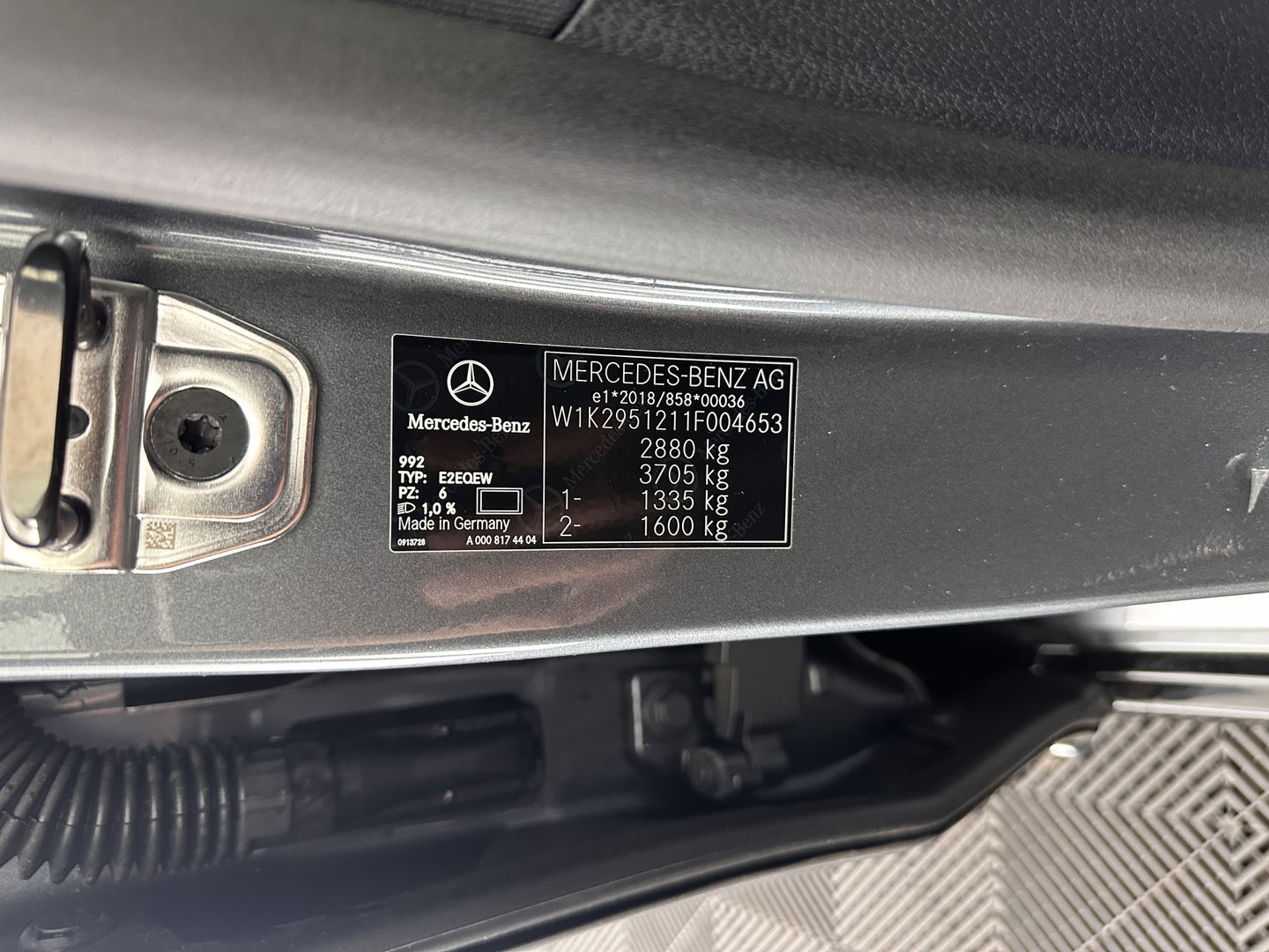 Mercedes-Benz EQE 350+ Launch-Edition AMG-Line 91 kWh [ 3-Fase ] Aut. *PANO | BURMESTER-SURROUND | ADAPTIVE-CRUISE | BLINDSPOT | LEATHER-MICROFIBRE | FULL-LED | AMBIENT-LIGHT | MEMORY-PACK | DIGI-COCKPIT | SPORT-SEATS | CAMERA | KEYLESS | DAB+ | CARPLAY |