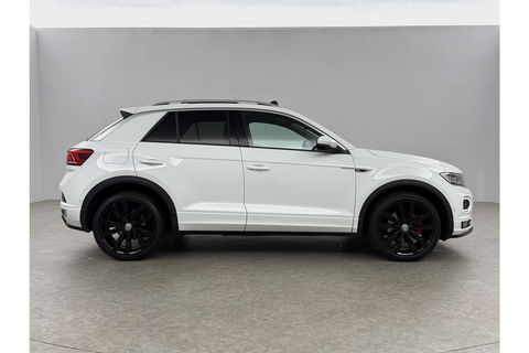 Volkswagen T-Roc 1.5 TSI R-line DSG 150PK Pano LED Virtual Trekhaak ACC Camera Carplay Clima Navi 19"LMV