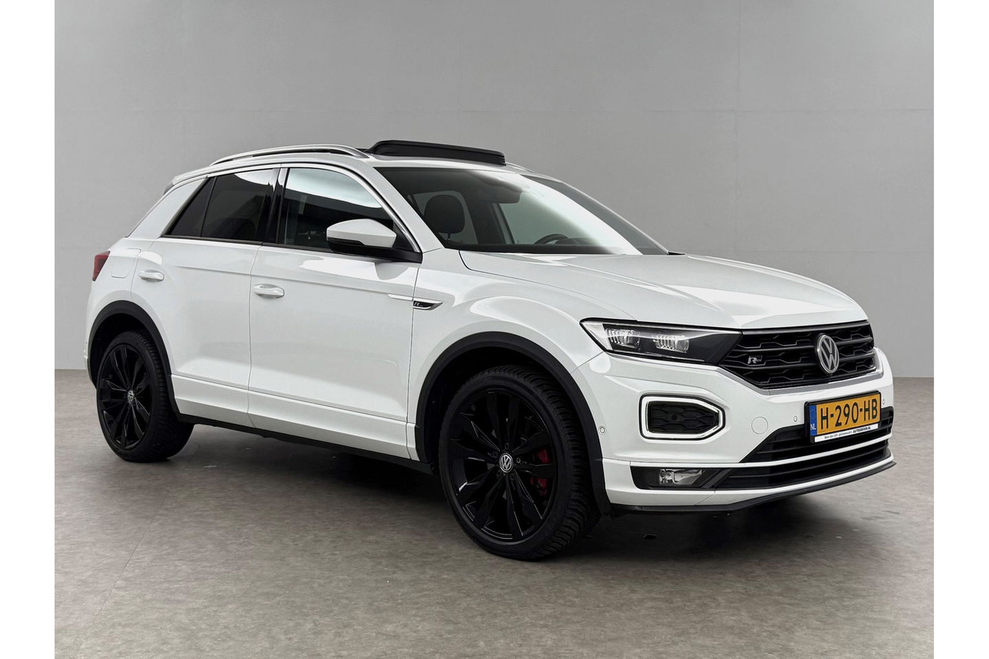 Volkswagen T-Roc 1.5 TSI R-line DSG 150PK Pano LED Virtual Trekhaak ACC Camera Carplay Clima Navi 19"LMV
