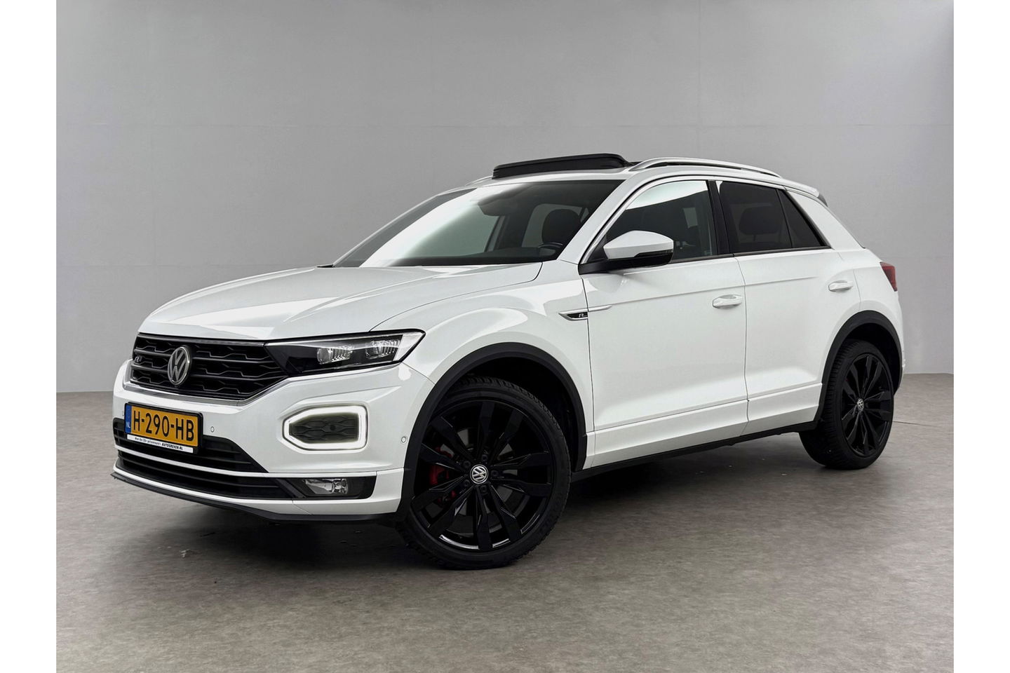 Volkswagen T-Roc 1.5 TSI R-line DSG 150PK Pano LED Virtual Trekhaak ACC Camera Carplay Clima Navi 19"LMV