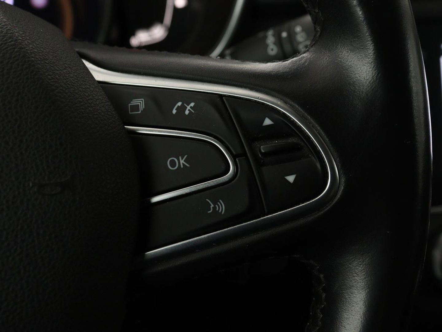 Renault Kadjar 1.3 TCe Intens | Automaat | Trekhaak | Carplay | Full LED | Navigatie | Camera | Half leder | Keyless | Climate control | Cruise control