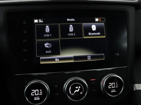 Renault Kadjar 1.3 TCe Intens | Automaat | Trekhaak | Carplay | Full LED | Navigatie | Camera | Half leder | Keyless | Climate control | Cruise control