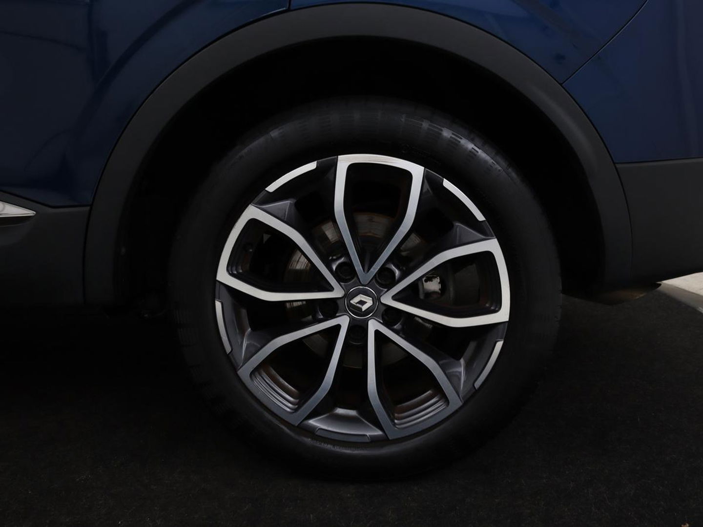 Renault Kadjar 1.3 TCe Intens | Automaat | Trekhaak | Carplay | Full LED | Navigatie | Camera | Half leder | Keyless | Climate control | Cruise control