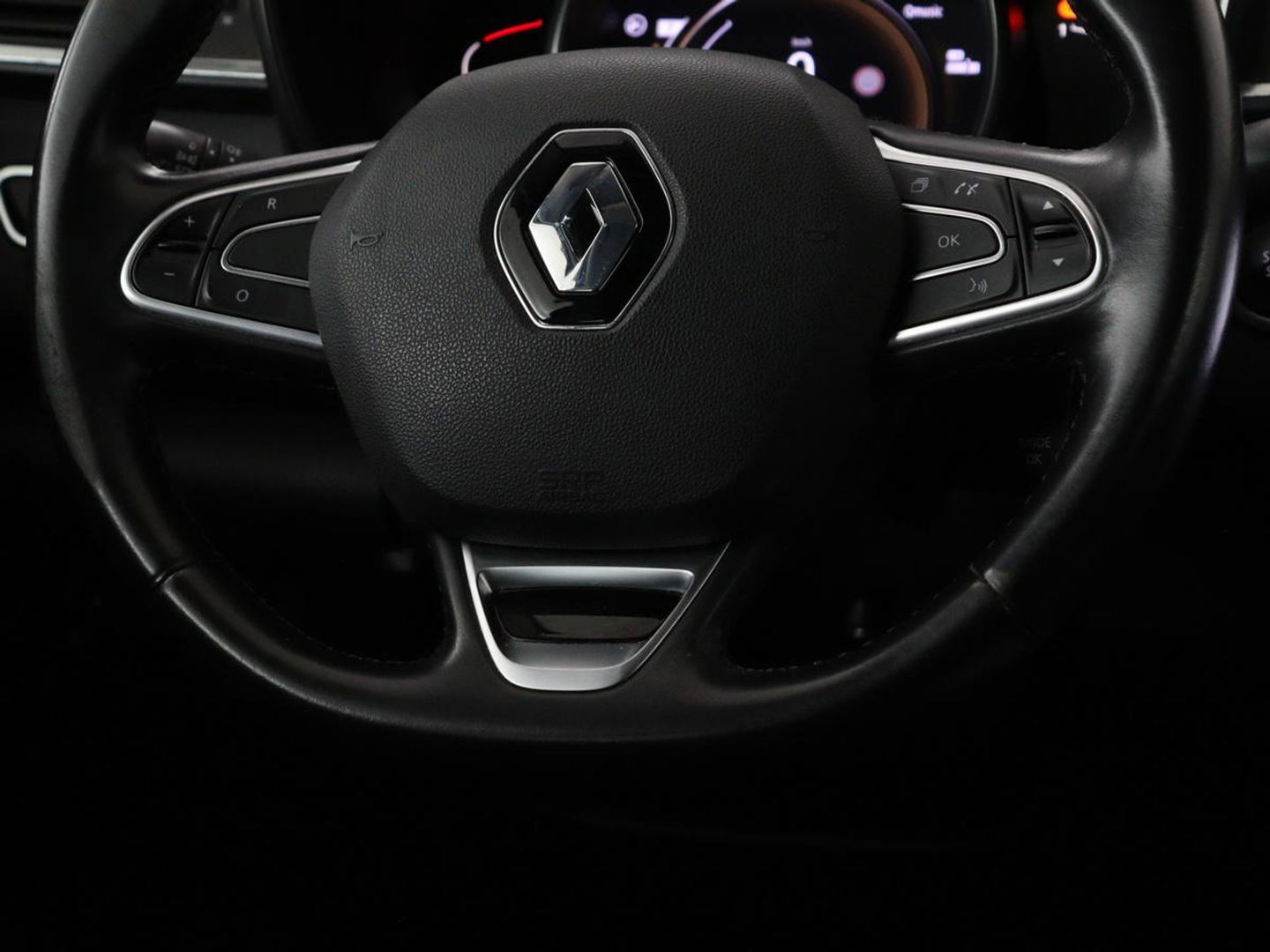 Renault Kadjar 1.3 TCe Intens | Automaat | Trekhaak | Carplay | Full LED | Navigatie | Camera | Half leder | Keyless | Climate control | Cruise control