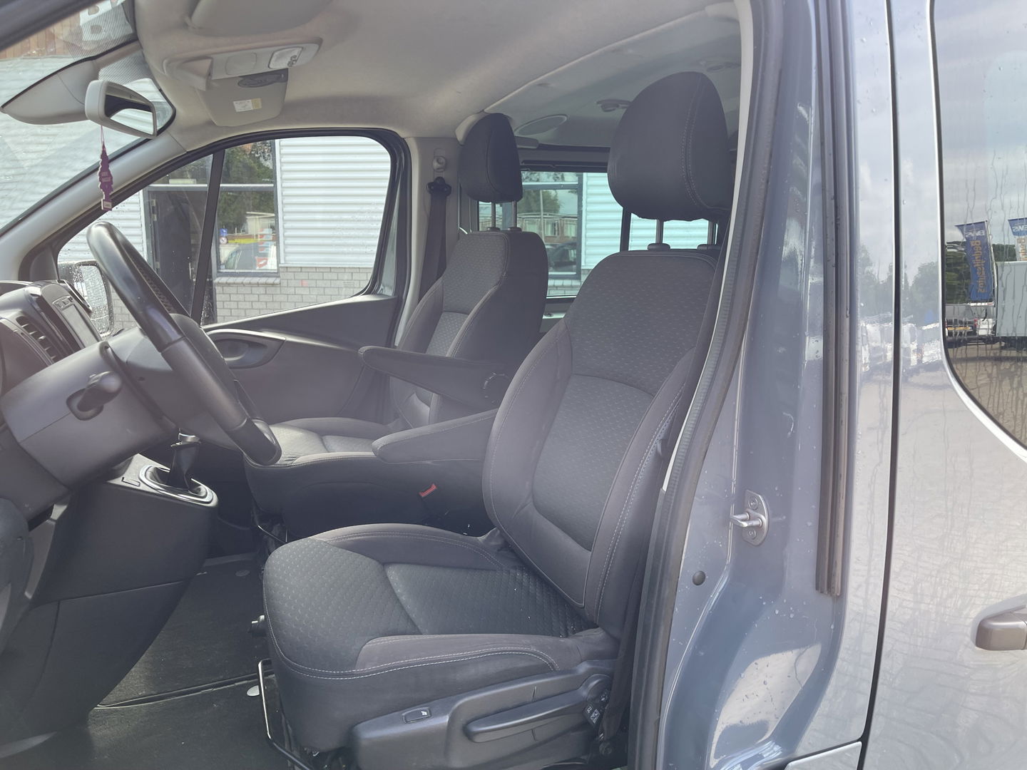 Fiat Talento 2.0 MultiJet 170pk automaat L2H1 SX DC 5 persoons / vaste prijs rijklaar € 23.950 ex btw / lease vanaf € 391 / dubbele schuifdeur / airco / cruise / navi / camera / trekhaak !