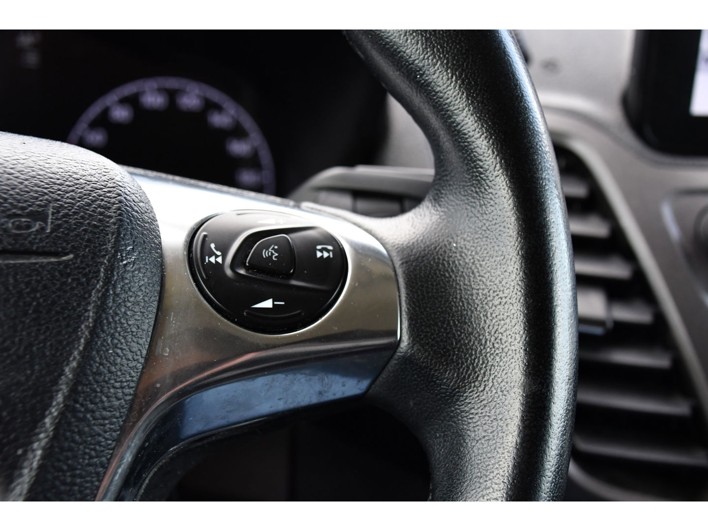 Ford Transit Connect 1.5 EcoBlue L2 Black Edition Camera, Cruise, Carplay, 120PK, Automaat, Multimedia, Automaat, Stoelverwarming, Uniek!