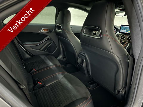 Mercedes-Benz CLA 180 Night AMG Pano Camera Cruise NAP