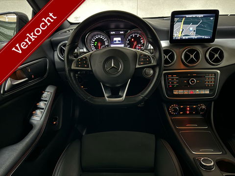 Mercedes-Benz CLA 180 Night AMG Pano Camera Cruise NAP