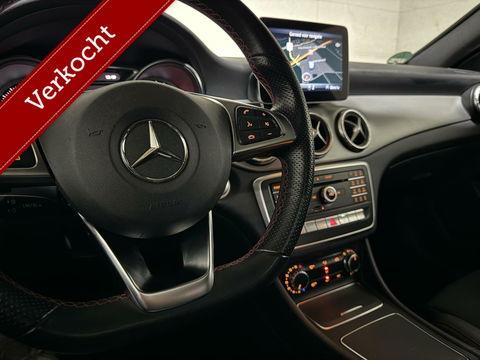 Mercedes-Benz CLA 180 Night AMG Pano Camera Cruise NAP