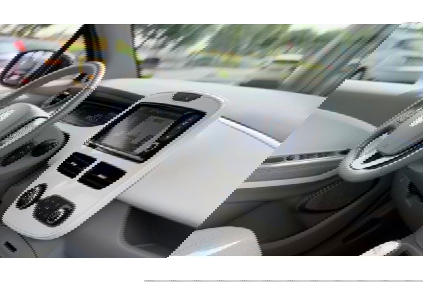 Renault ZOE R90 INTENS QC 40 AIRCO NAVI PDC CRUISE.