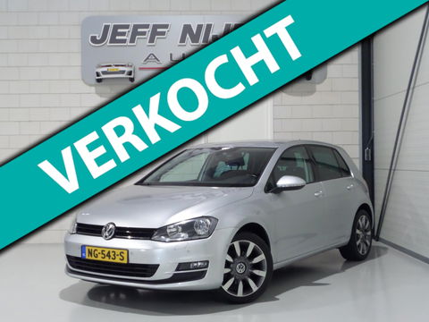 Volkswagen Golf 1.2 TSI Highline Stoelverwarming Navigatie Bluetooth Cruise-control Parkeersensoren
