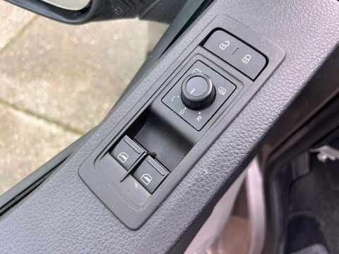 Volkswagen Transporter 199PK 2.0 TDI L2H1 DC Highline | MARGE | Standkachel | 2x schuifdeur | PANO
