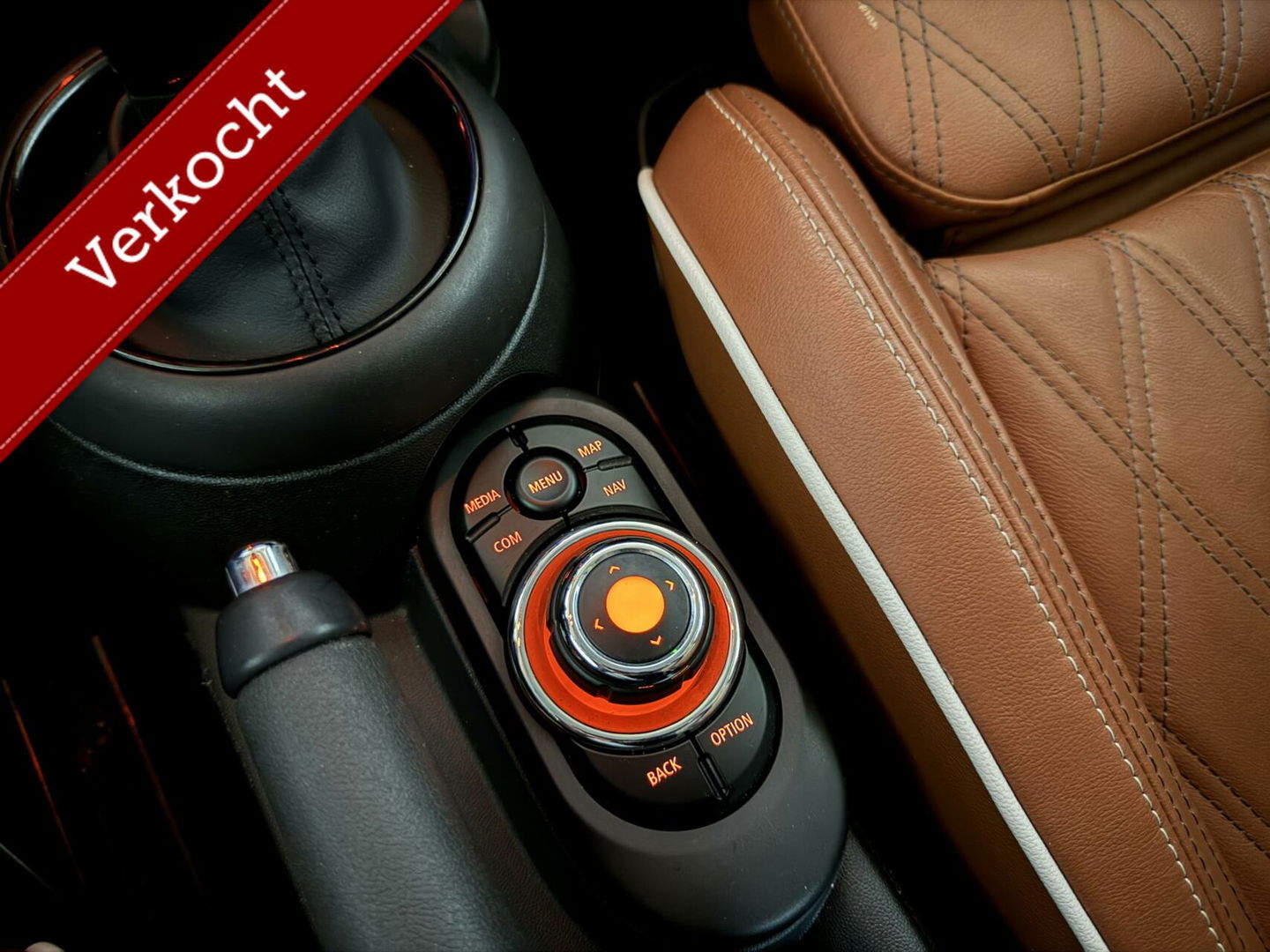 MINI Cooper Mini 1.5 Luxery Leer CarPlay Navi Cruise NAP