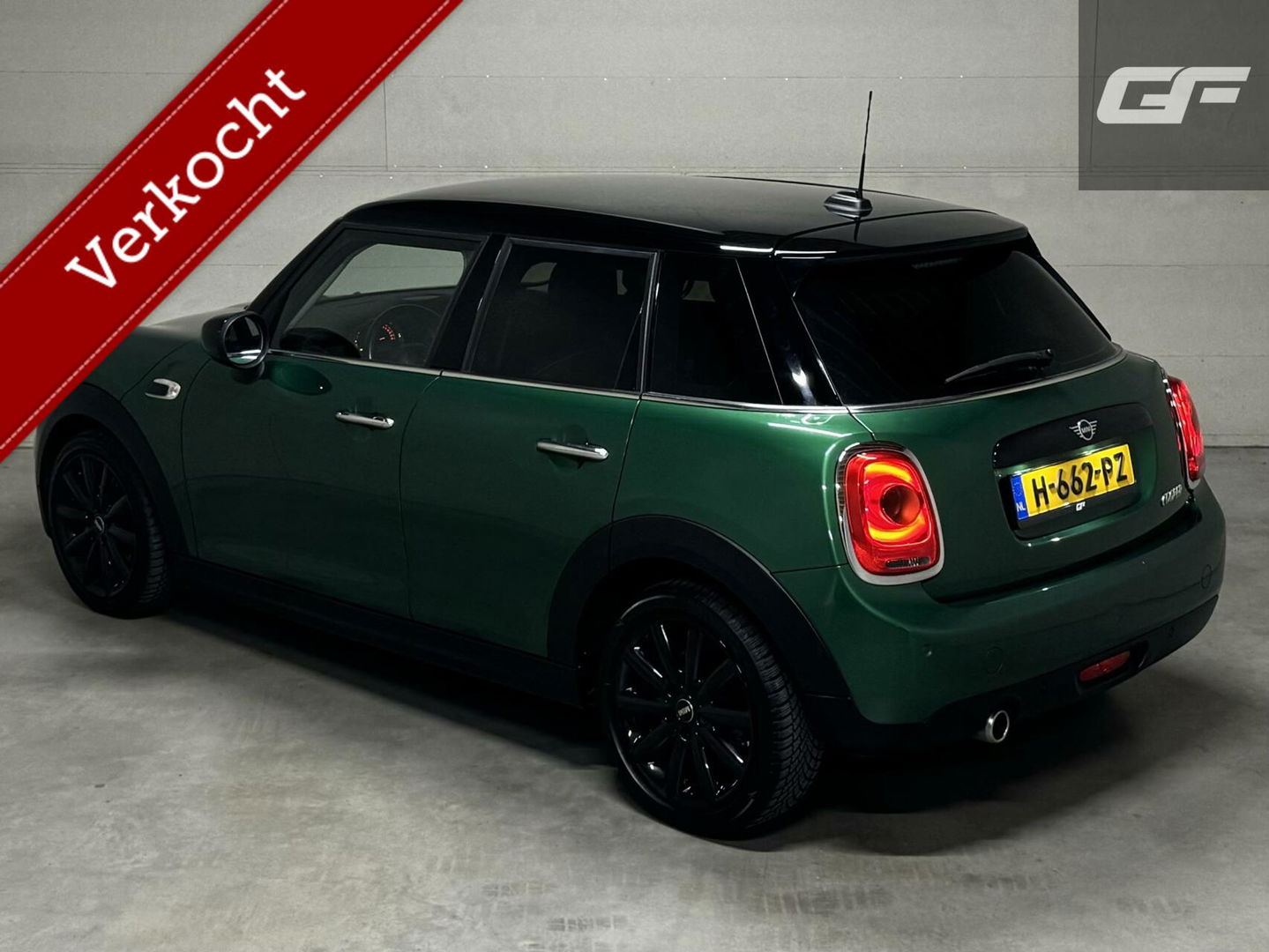 MINI Cooper Mini 1.5 Luxery Leer CarPlay Navi Cruise NAP