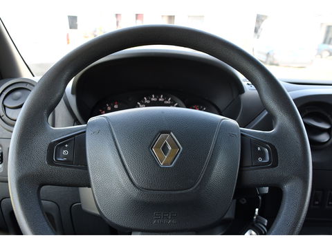 Renault Master T35 2.3 dCi L2H2 Black Edition Cruise, NAVI, Sensoren, Multimedia, Clima, Trekhaak, Airco, 145PK, Uniek!