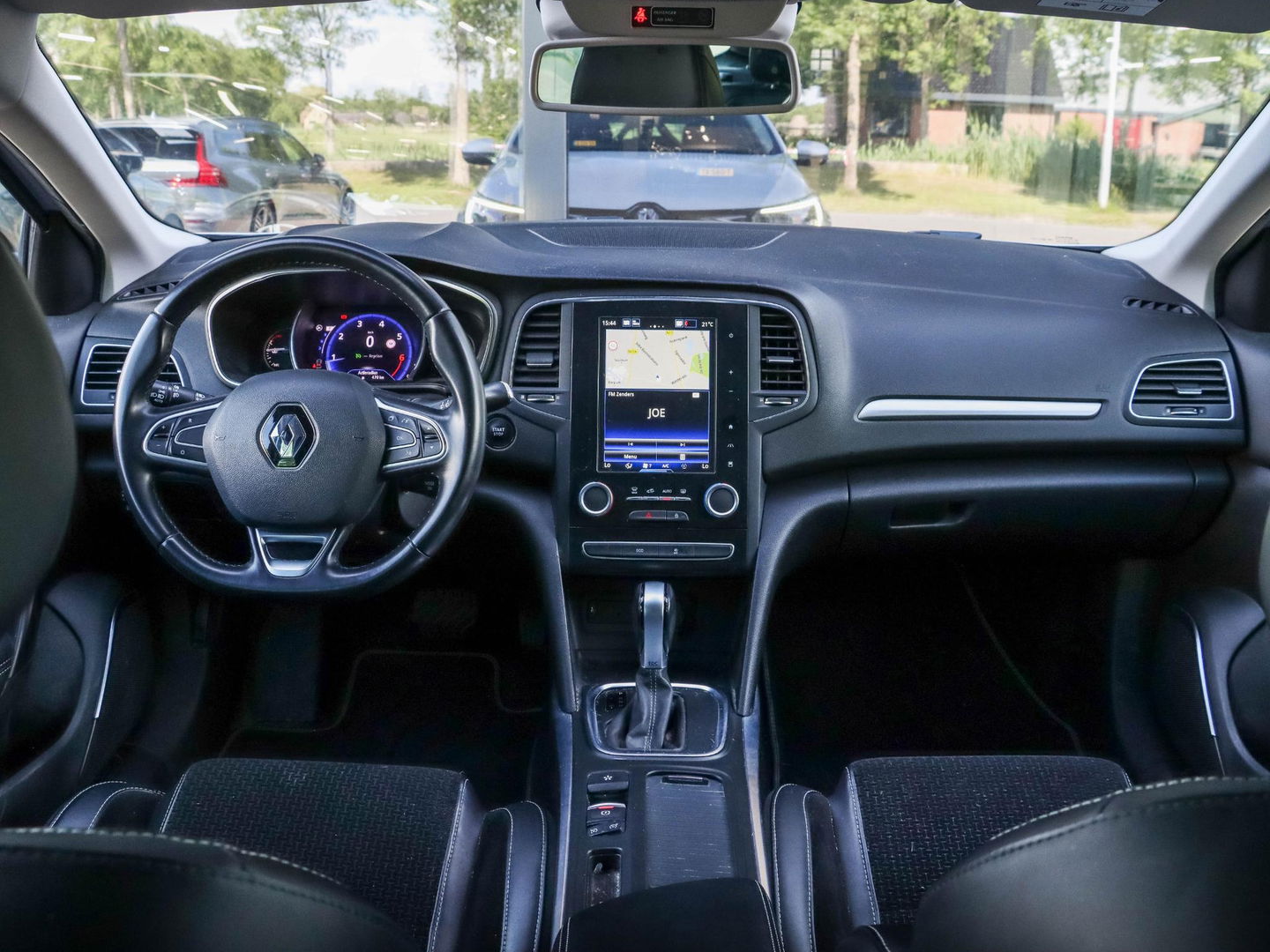 Renault Mégane Estate 1.3 TCe 140 EDC Intens | Trekhaak | Camera | Full LED Koplampen