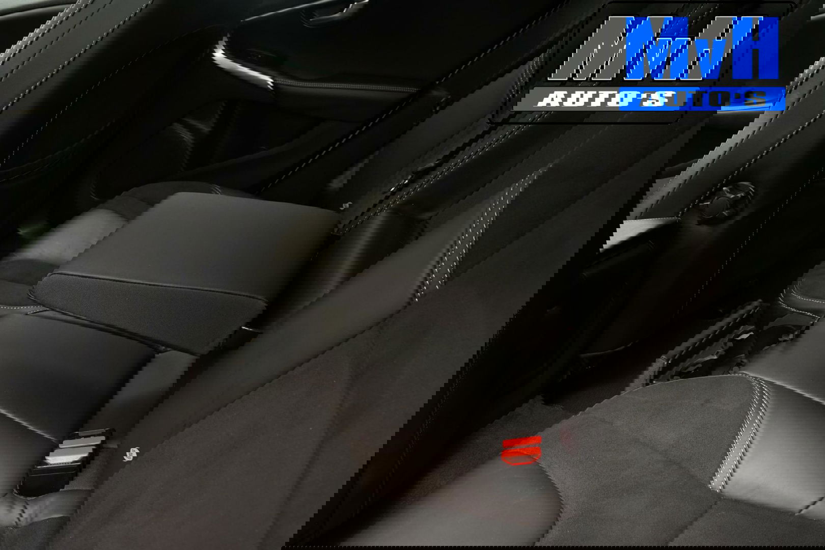 Volvo V40 1.5 T3 Polar+ Sport|R-DESIGN|PANORAMADAK|NAP|LED