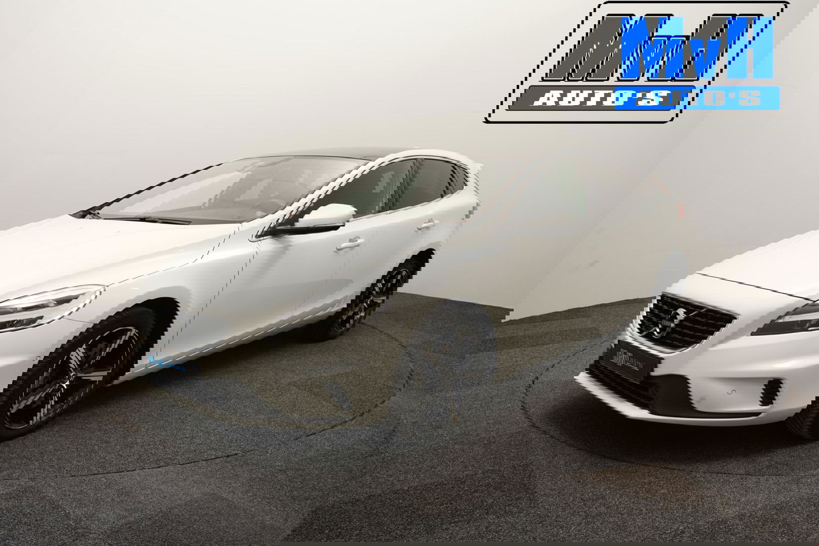 Volvo V40 1.5 T3 Polar+ Sport|R-DESIGN|PANORAMADAK|NAP|LED
