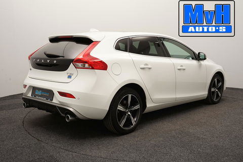 Volvo V40 1.5 T3 Polar+ Sport|R-DESIGN|PANORAMADAK|NAP|LED