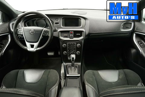 Volvo V40 1.5 T3 Polar+ Sport|R-DESIGN|PANORAMADAK|NAP|LED