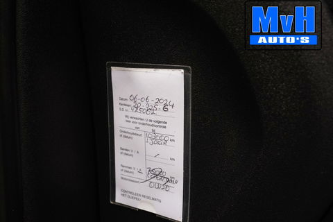 Volvo V40 1.5 T3 Polar+ Sport|R-DESIGN|PANORAMADAK|NAP|LED
