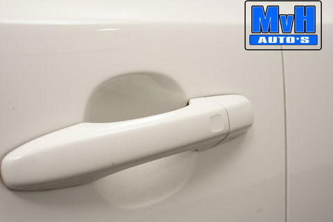 Volvo V40 1.5 T3 Polar+ Sport|R-DESIGN|PANORAMADAK|NAP|LED