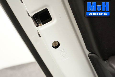 Volvo V40 1.5 T3 Polar+ Sport|R-DESIGN|PANORAMADAK|NAP|LED