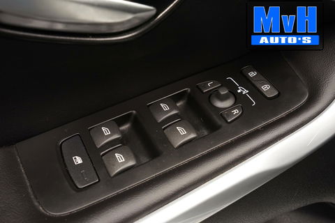 Volvo V40 1.5 T3 Polar+ Sport|R-DESIGN|PANORAMADAK|NAP|LED