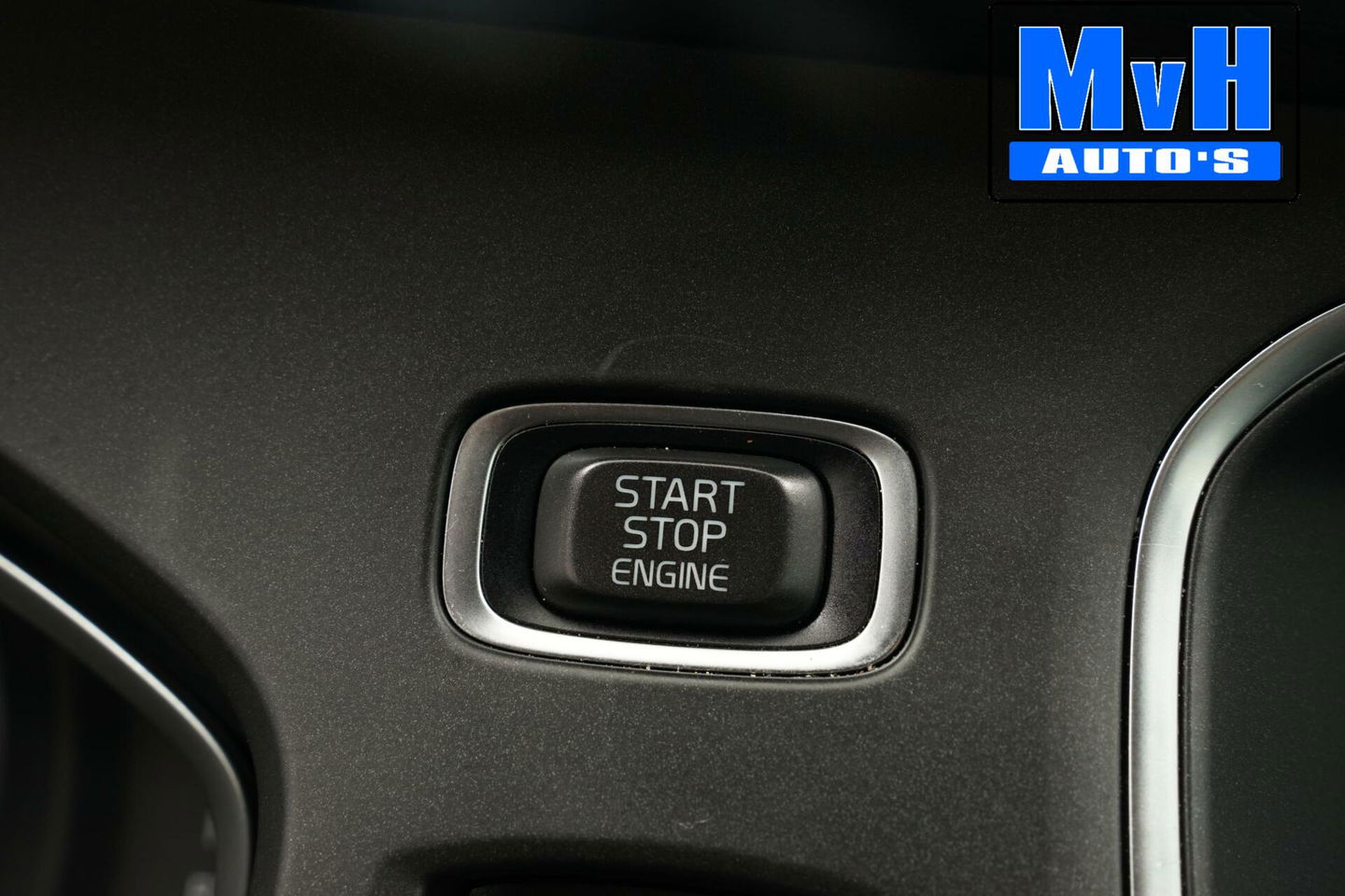 Volvo V40 1.5 T3 Polar+ Sport|R-DESIGN|PANORAMADAK|NAP|LED