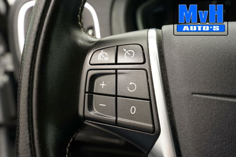 Volvo V40 1.5 T3 Polar+ Sport|R-DESIGN|PANORAMADAK|NAP|LED