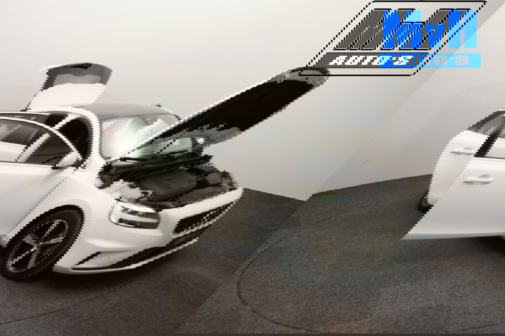 Volvo V40 1.5 T3 Polar+ Sport|R-DESIGN|PANORAMADAK|NAP|LED
