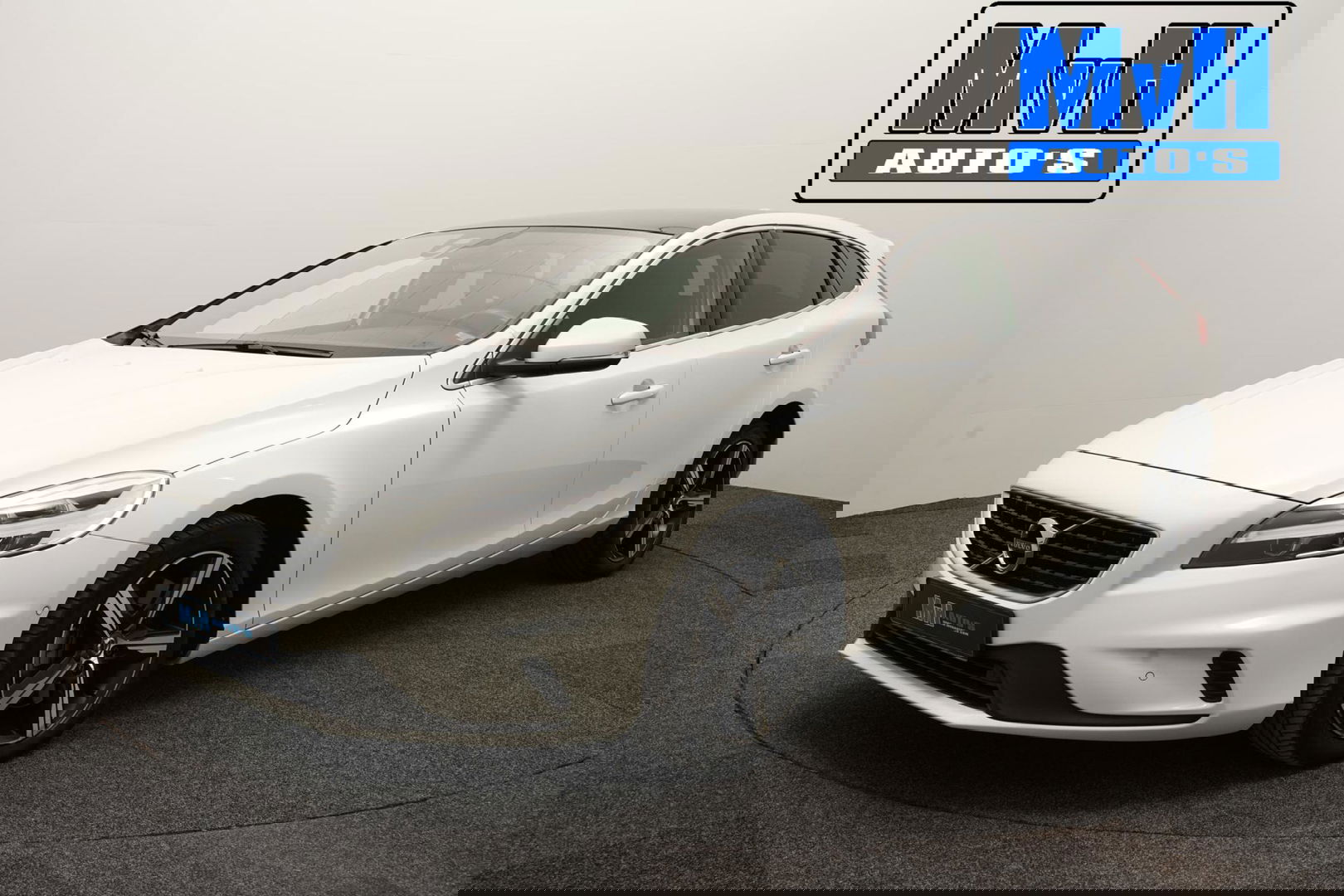Volvo V40 1.5 T3 Polar+ Sport|R-DESIGN|PANORAMADAK|NAP|LED