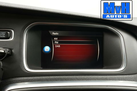 Volvo V40 1.5 T3 Polar+ Sport|R-DESIGN|PANORAMADAK|NAP|LED