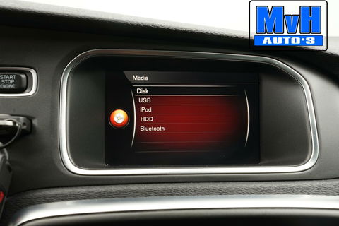 Volvo V40 1.5 T3 Polar+ Sport|R-DESIGN|PANORAMADAK|NAP|LED
