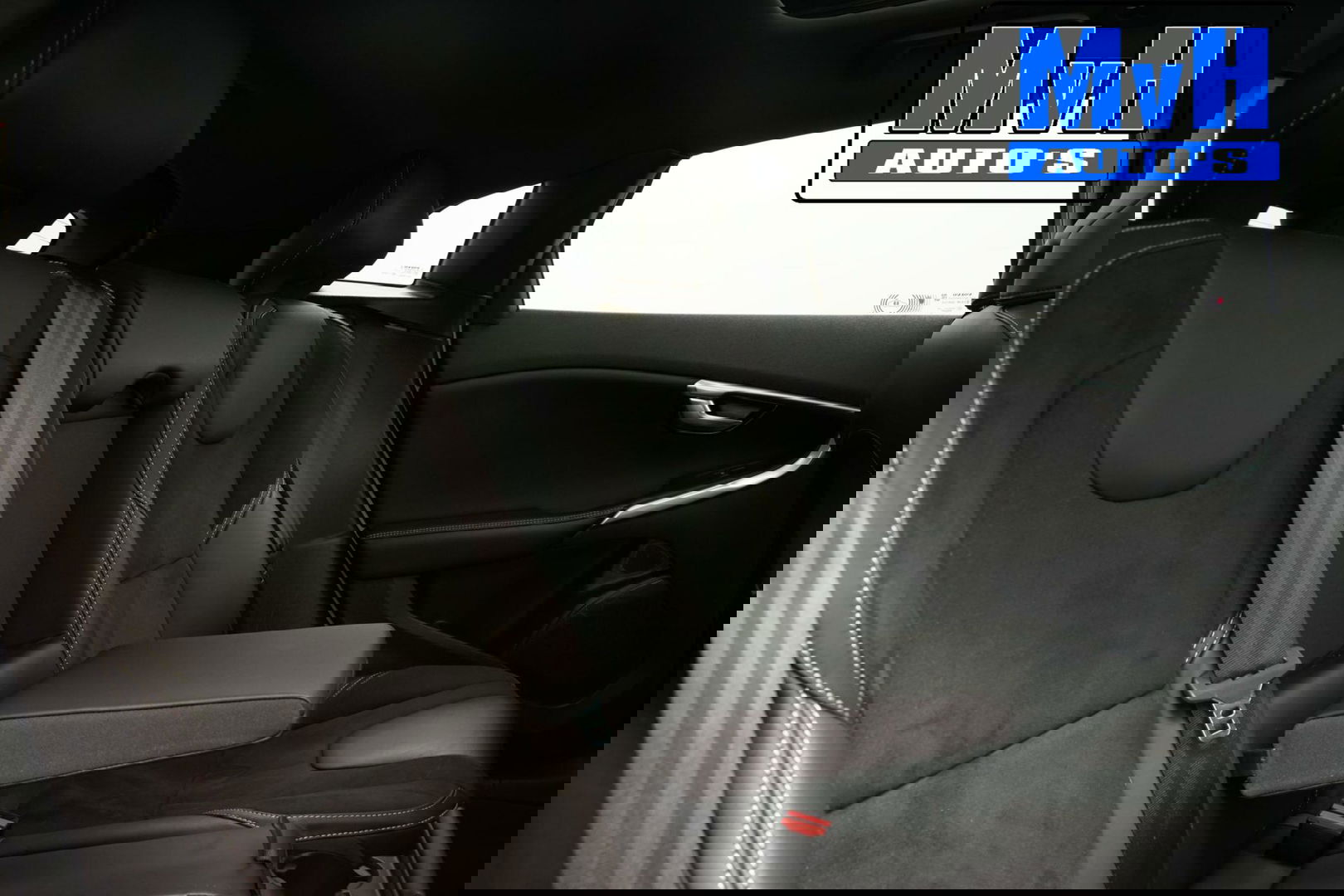 Volvo V40 1.5 T3 Polar+ Sport|R-DESIGN|PANORAMADAK|NAP|LED