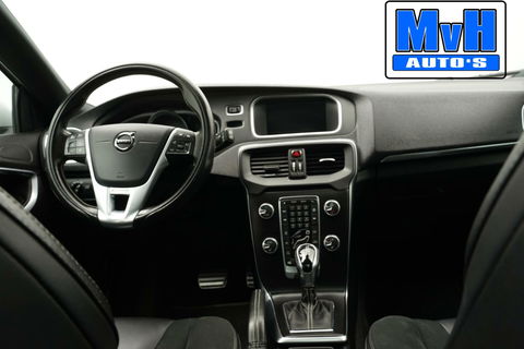 Volvo V40 1.5 T3 Polar+ Sport|R-DESIGN|PANORAMADAK|NAP|LED