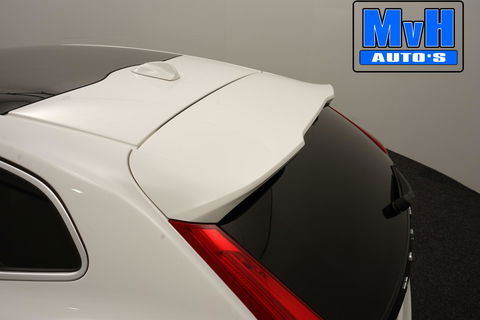 Volvo V40 1.5 T3 Polar+ Sport|R-DESIGN|PANORAMADAK|NAP|LED