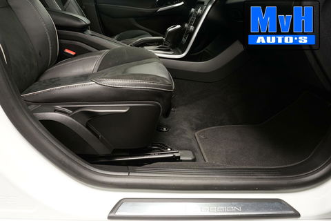 Volvo V40 1.5 T3 Polar+ Sport|R-DESIGN|PANORAMADAK|NAP|LED