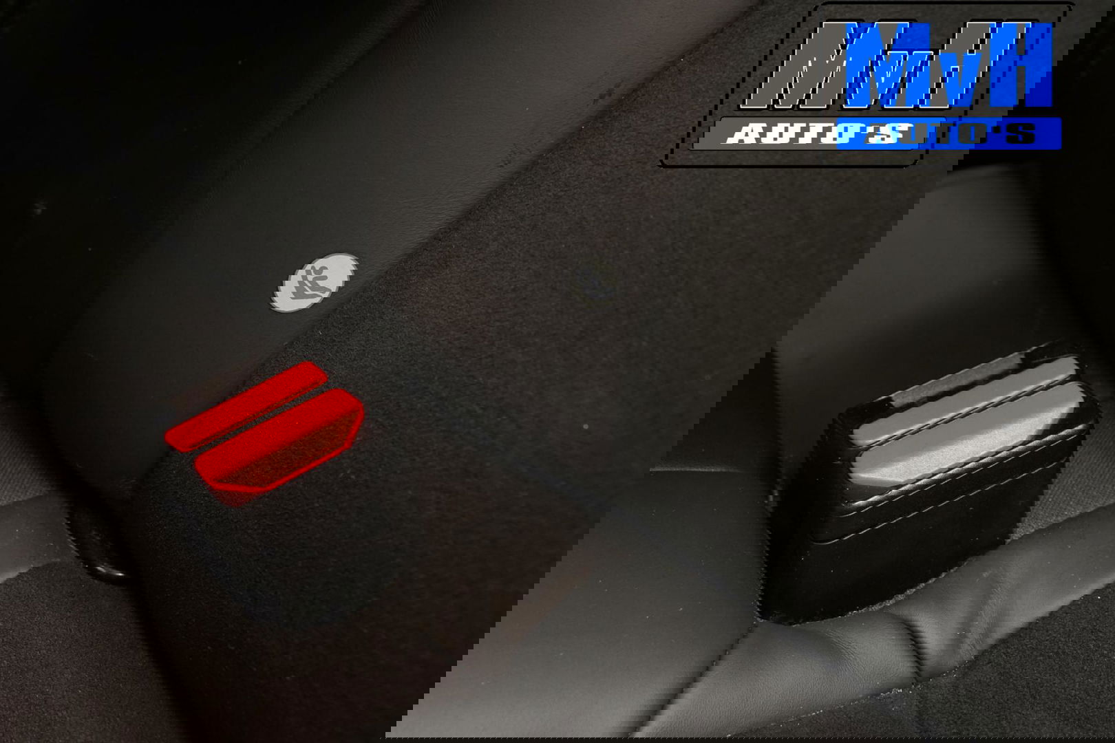Volvo V40 1.5 T3 Polar+ Sport|R-DESIGN|PANORAMADAK|NAP|LED