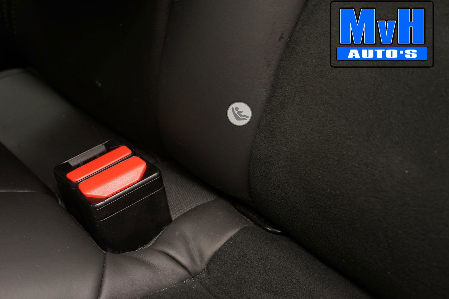 Volvo V40 1.5 T3 Polar+ Sport|R-DESIGN|PANORAMADAK|NAP|LED