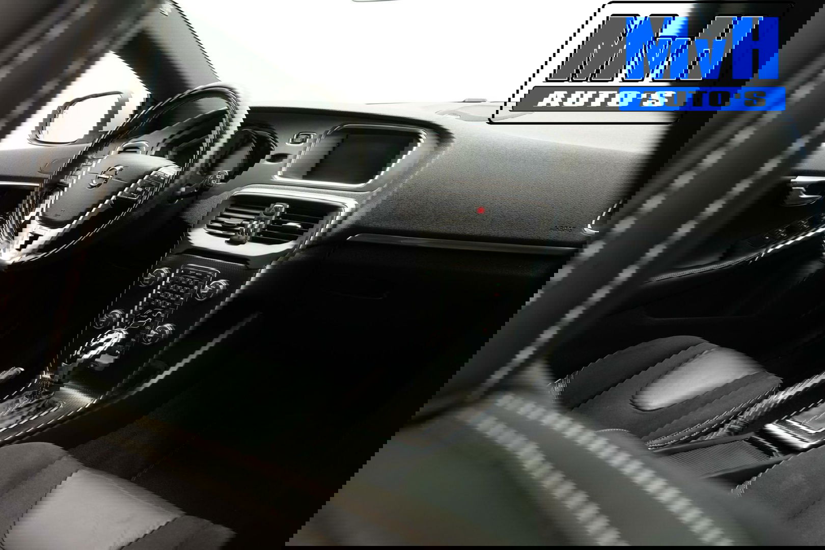 Volvo V40 1.5 T3 Polar+ Sport|R-DESIGN|PANORAMADAK|NAP|LED