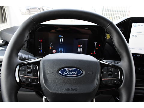 Ford Transit Custom 320 2.0 TDCI L2H1 Tourneo Black Edition Full Options, 360 Camera,  Adpatieve Cruise, Virtual, Carplay, 170PK, Stoel/Stuur Verwarming, Automaat, Uniek!