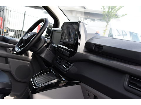 Ford Transit Custom 320 2.0 TDCI L2H1 Tourneo Black Edition Full Options, 360 Camera,  Adpatieve Cruise, Virtual, Carplay, 170PK, Stoel/Stuur Verwarming, Automaat, Uniek!