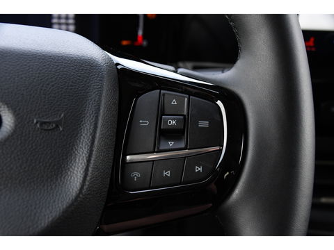 Ford Transit Custom 320 2.0 TDCI L2H1 Tourneo Black Edition Full Options, 360 Camera,  Adpatieve Cruise, Virtual, Carplay, 170PK, Stoel/Stuur Verwarming, Automaat, Uniek!