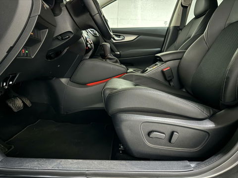 Nissan QASHQAI 1.3 DIG-T Tekna + Pano 360° CarPlay Leer NAP